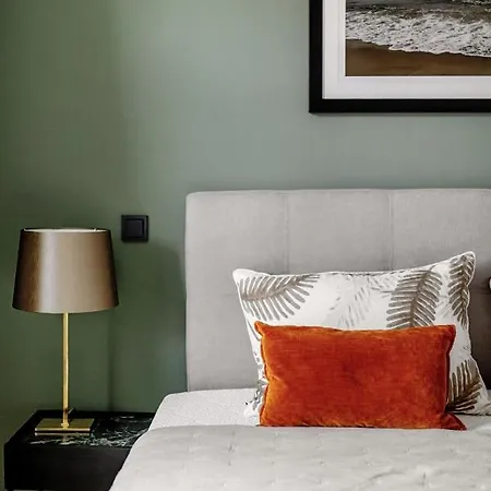 Living Lorens No 2 Apartment