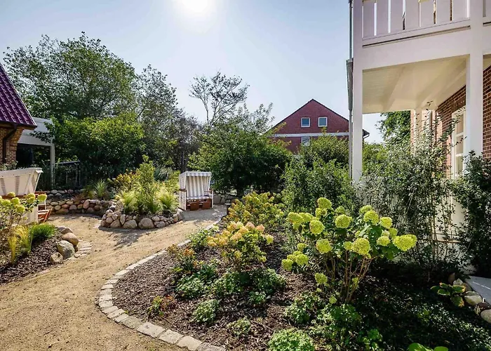 Апартаменты Living Lorens No 2